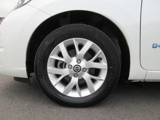 ノート ｅ－パワー　Ｘ　Ｖセレクション　純正ナビ　アラウンドビュー　ＬＥＤヘッドライト　スマートルームミラー　１年保証付き　ＥＴＣ　純正１５インチアルミ　オートエアコン　衝突被害軽減ブレーキ（42枚目）
