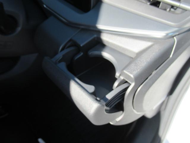 ノート Ｘ　メーカーナビ　アラウンドビュー　ＬＥＤヘッドライト　スマートルームミラー　当社試乗車アップ　ＳＯＳコール　ＥＴＣ２．０　ドラレコ　ハンズフリー充電（26枚目）