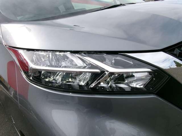 デイズ ハイウェイスター　Ｘ　純正メモリーナビ　アラウンドビューモニター　　ＬＥＤヘッドランプ　フォグランプ　オートライト　インテリジェントキー　オートライト　衝突軽減ブレーキ　踏み間違い防止　車線逸脱警報　ＳＯＳコール（18枚目）