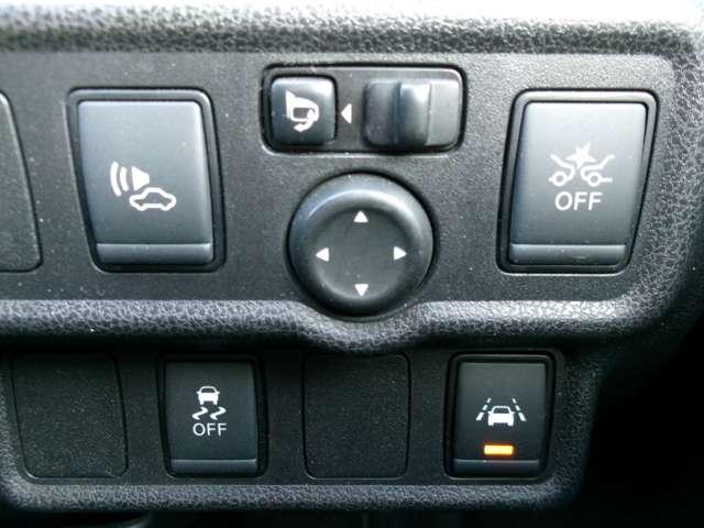 ノート e-パワー X ブラックアロー 純正メモリーナビ アラウンドビューモニター ドライブレコーダー インテリジェントルームミラー LEDヘッドランプ オートライト 衝突軽減ブレーキ 踏み間違い防止 車線逸脱警報 フロント&バックソナー(3枚目)