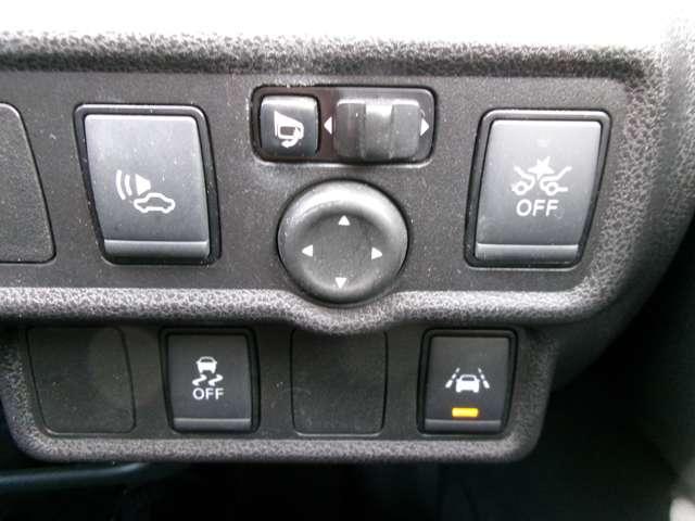 ノート e-パワー X 純正メモリーナビ アラウンドビューモニター ドライブレコーダー Bluetooth インテリジェントルームミラー LEDヘッドランプ 社外アルミホイール 衝突軽減ブレーキ 踏み間違い防止 車線逸脱警報(3枚目)