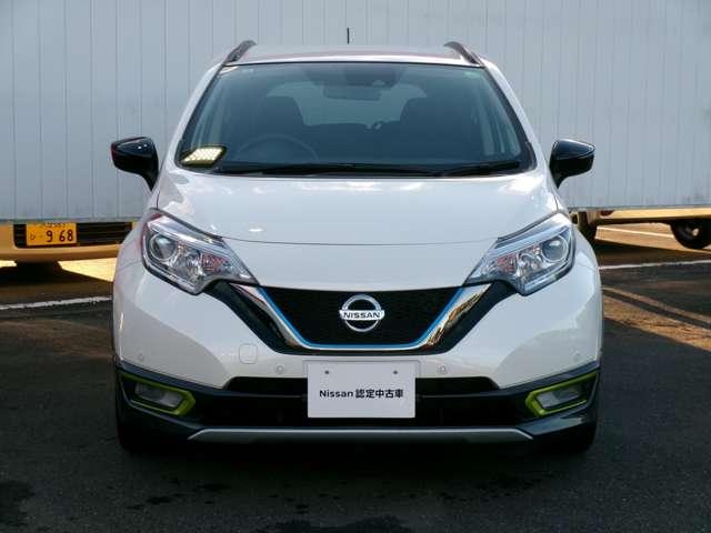 ノート ｅ－パワー　Ｘ　シーギア　ツーリングパッケージ装着車　ＡＬＰＩＮＥナビ　バックカメラ　ＥＴＣ　社外ドライブレコーダー　衝突軽減ブレーキ　踏み間違い防止　車線逸脱警報　ＬＥＤヘッドランプ　フォグランプ　オートライト　オートエアコン　インテリジェントキー（17枚目）