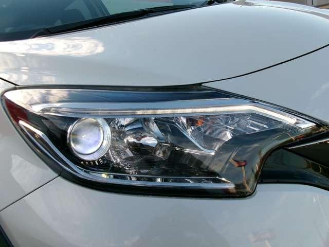 ノート ｅ－パワー　Ｘ　シーギア　ツーリングパッケージ装着車　ＡＬＰＩＮＥナビ　バックカメラ　ＥＴＣ　社外ドライブレコーダー　衝突軽減ブレーキ　踏み間違い防止　車線逸脱警報　ＬＥＤヘッドランプ　フォグランプ　オートライト　オートエアコン　インテリジェントキー（18枚目）