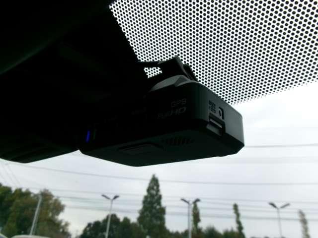 ノート X DIG-S ワンオーナー 当社下取車 純正CD一体型AM/FMチューナー ドライブレコーダー 衝突軽減ブレーキ 踏み間違い防止 車線逸脱警報 オートライト ハイビームアシスト インテリジェントキー オートエアコン(9枚目)