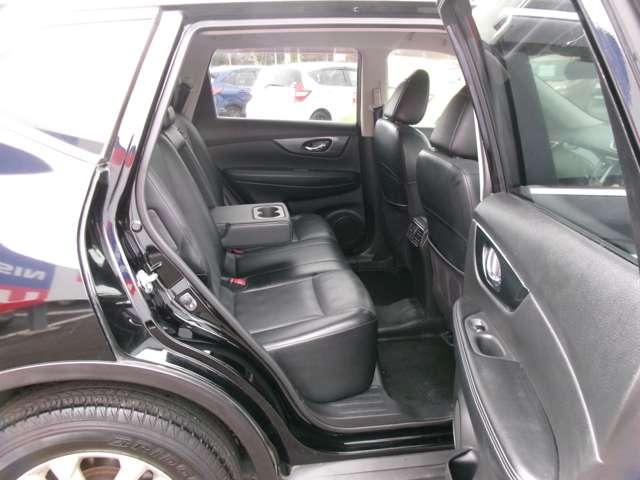 エクストレイル 20X エマージェンシーブレーキパッケージ NissanConnectナビ アラウンドビューモニター オートクルーズコントロール LEDヘッドランプ フォグランプ シートヒーター ルーフレール 衝突軽減ブレーキ 踏み間違い防止 車線逸脱警報(13枚目)