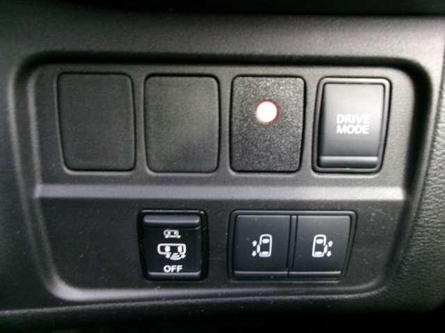 セレナ e-パワー ハイウェイスターV プロパイロット 純正メモリーナビ後席モニターアラウンドビューモニター 両側ハンズフリーオートスライドドア ドライブレコーダー ETC LEDヘッドランプ 衝突軽減ブレーキ 踏み間違い防止 車線逸脱警報(3枚目)