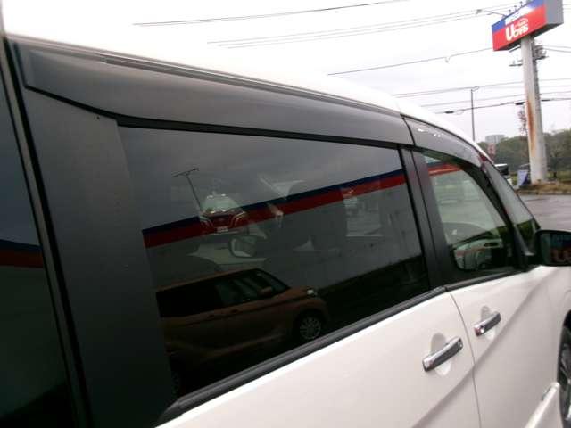 セレナ e-パワー ハイウェイスターV プロパイロット 純正メモリーナビ後席モニターアラウンドビューモニター 両側ハンズフリーオートスライドドア ドライブレコーダー ETC LEDヘッドランプ 衝突軽減ブレーキ 踏み間違い防止 車線逸脱警報(16枚目)