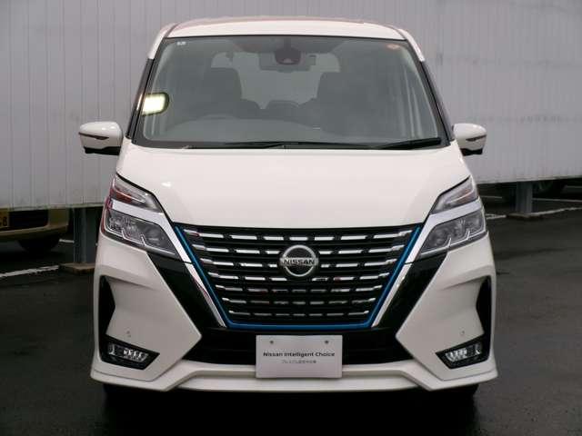 セレナ e-パワー ハイウェイスターV プロパイロット 純正メモリーナビ後席モニターアラウンドビューモニター 両側ハンズフリーオートスライドドア ドライブレコーダー ETC LEDヘッドランプ 衝突軽減ブレーキ 踏み間違い防止 車線逸脱警報(17枚目)