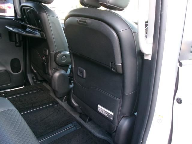 セレナ e-パワー ハイウェイスターV 純正10インチメモリーナビ 後席モニター プロパイロット 両側ハンズフリーオートスライドドア 前後ドライブレコーダー ETC 防水シート 16インチアルミホイール 衝突軽減ブレーキ 踏み間違い防止(33枚目)