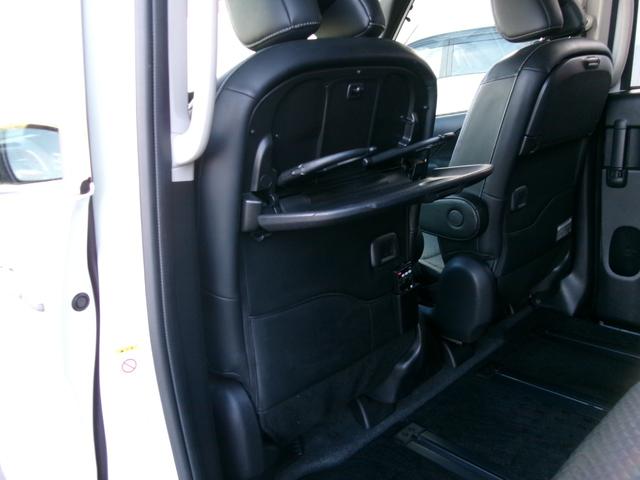 セレナ e-パワー ハイウェイスターV 純正10インチメモリーナビ 後席モニター プロパイロット 両側ハンズフリーオートスライドドア 前後ドライブレコーダー ETC 防水シート 16インチアルミホイール 衝突軽減ブレーキ 踏み間違い防止(37枚目)