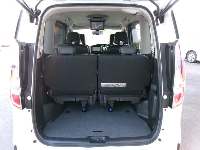 セレナ e-パワー ハイウェイスターV 純正10インチメモリーナビ 後席モニター プロパイロット 両側ハンズフリーオートスライドドア 前後ドライブレコーダー ETC 防水シート 16インチアルミホイール 衝突軽減ブレーキ 踏み間違い防止(42枚目)