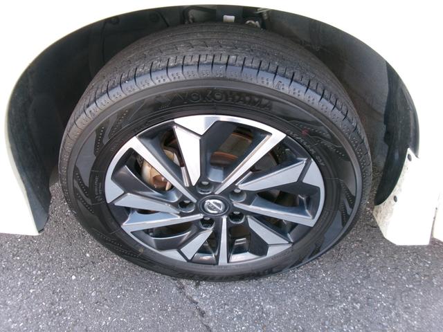 セレナ e-パワー ハイウェイスターV 純正10インチメモリーナビ 後席モニター プロパイロット 両側ハンズフリーオートスライドドア 前後ドライブレコーダー ETC 防水シート 16インチアルミホイール 衝突軽減ブレーキ 踏み間違い防止(52枚目)