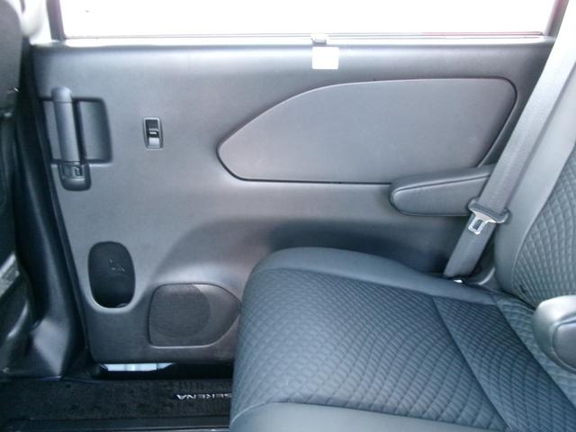 セレナ e-パワー ハイウェイスターV 純正10インチメモリーナビ 後席モニター プロパイロット 両側ハンズフリーオートスライドドア 前後ドライブレコーダー ETC 防水シート 16インチアルミホイール 衝突軽減ブレーキ 踏み間違い防止(55枚目)