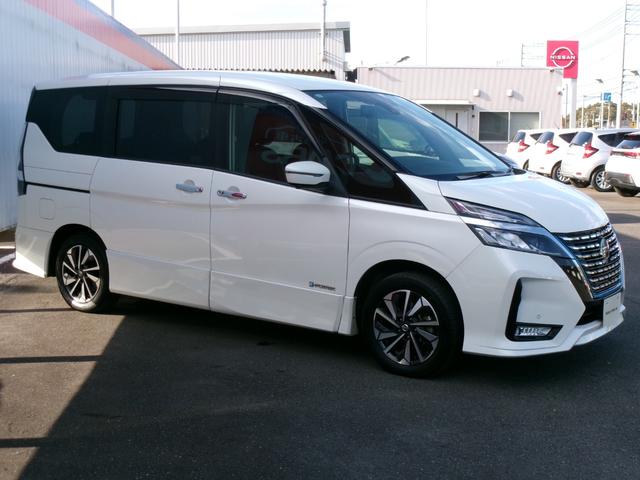 セレナ e-パワー ハイウェイスターV 純正10インチメモリーナビ 後席モニター プロパイロット 両側ハンズフリーオートスライドドア 前後ドライブレコーダー ETC 防水シート 16インチアルミホイール 衝突軽減ブレーキ 踏み間違い防止(58枚目)