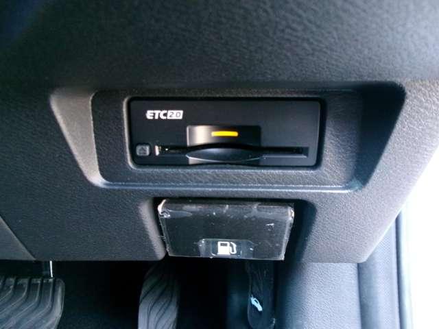 ノート Ｘ　ＮｉｓｓａｎＣｏｎｎｅｃｔナビ　アラウンドビューモニター　前後ドライブレコーダー　インテリジェントルームミラー　ＥＴＣ　オートエアコン　ＬＥＤヘッドランプ　衝突軽減ブレーキ踏み間違い防止　車線逸脱警報（3枚目）