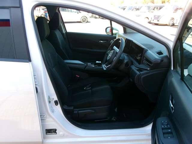 ノート Ｘ　ＮｉｓｓａｎＣｏｎｎｅｃｔナビ　アラウンドビューモニター　前後ドライブレコーダー　インテリジェントルームミラー　ＥＴＣ　オートエアコン　ＬＥＤヘッドランプ　衝突軽減ブレーキ踏み間違い防止　車線逸脱警報（12枚目）