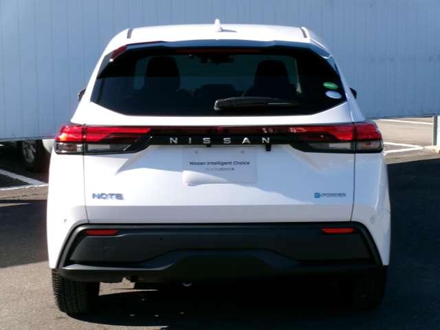 ノート Ｘ　ＮｉｓｓａｎＣｏｎｎｅｃｔナビ　アラウンドビューモニター　前後ドライブレコーダー　インテリジェントルームミラー　ＥＴＣ　オートエアコン　ＬＥＤヘッドランプ　衝突軽減ブレーキ踏み間違い防止　車線逸脱警報（15枚目）