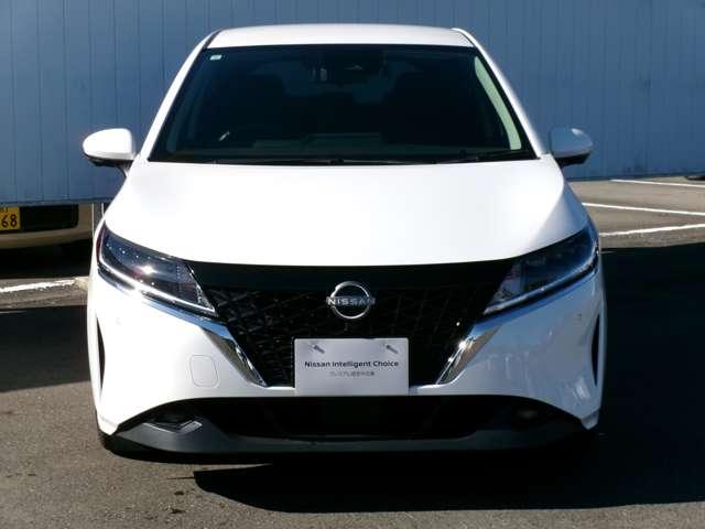 ノート Ｘ　ＮｉｓｓａｎＣｏｎｎｅｃｔナビ　アラウンドビューモニター　前後ドライブレコーダー　インテリジェントルームミラー　ＥＴＣ　オートエアコン　ＬＥＤヘッドランプ　衝突軽減ブレーキ踏み間違い防止　車線逸脱警報（17枚目）
