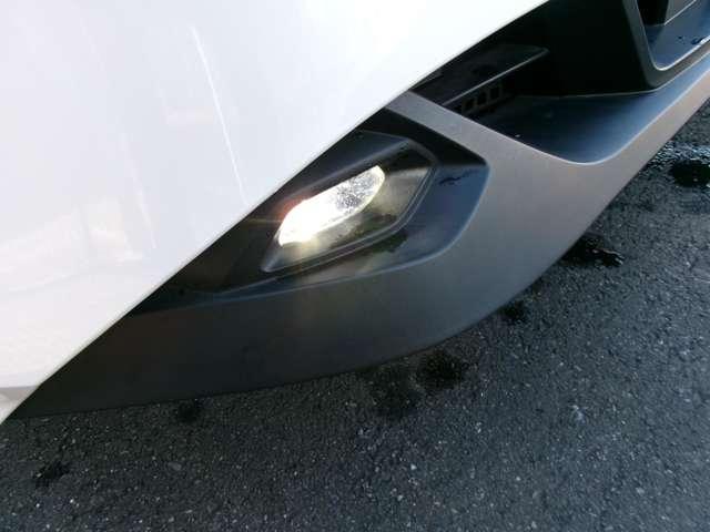 ノート Ｘ　ＮｉｓｓａｎＣｏｎｎｅｃｔナビ　アラウンドビューモニター　前後ドライブレコーダー　インテリジェントルームミラー　ＥＴＣ　オートエアコン　ＬＥＤヘッドランプ　衝突軽減ブレーキ踏み間違い防止　車線逸脱警報（19枚目）