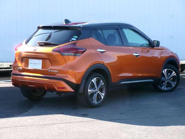 キックス Ｘ　プロパイロット　純正ナビ　アラウンドビューモニター　インテリジェントルームミラー　ステアリング・シートヒーター　寒冷地仕様　前後ドライブレコーダーＥＴＣ　衝突軽減ブレーキ　踏み間違い防止　車線逸脱警報（2枚目）