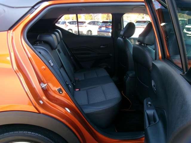 キックス Ｘ　プロパイロット　純正ナビ　アラウンドビューモニター　インテリジェントルームミラー　ステアリング・シートヒーター　寒冷地仕様　前後ドライブレコーダーＥＴＣ　衝突軽減ブレーキ　踏み間違い防止　車線逸脱警報（12枚目）