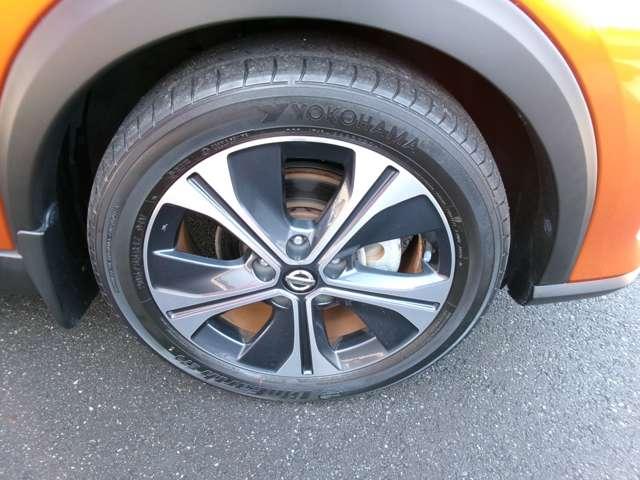 キックス Ｘ　プロパイロット　純正ナビ　アラウンドビューモニター　インテリジェントルームミラー　ステアリング・シートヒーター　寒冷地仕様　前後ドライブレコーダーＥＴＣ　衝突軽減ブレーキ　踏み間違い防止　車線逸脱警報（20枚目）