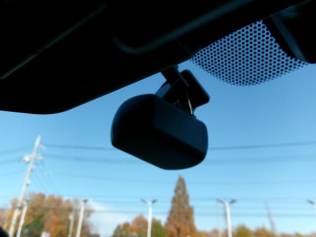 キックス Ｘ　プロパイロット　純正ナビ　アラウンドビューモニター　インテリジェントルームミラー　ステアリング・シートヒーター　寒冷地仕様　前後ドライブレコーダーＥＴＣ　衝突軽減ブレーキ　踏み間違い防止　車線逸脱警報（26枚目）