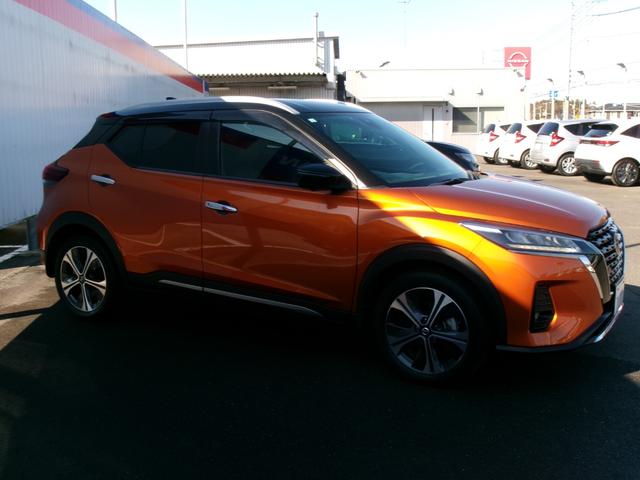 キックス Ｘ　プロパイロット　純正ナビ　アラウンドビューモニター　インテリジェントルームミラー　ステアリング・シートヒーター　寒冷地仕様　前後ドライブレコーダーＥＴＣ　衝突軽減ブレーキ　踏み間違い防止　車線逸脱警報（52枚目）