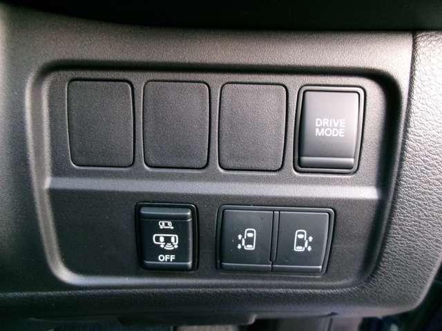 セレナ e-パワー オーテック スポーツスペック プロパイロット 後席フリップダウンモニター 純正10インチメモリーナビ アラウンドビューモニター インテリジェントルームミラー ETC 前後ドライブレコーダー 専用ボディ補強 専用サスペンション(3枚目)