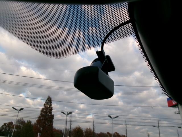 セレナ e-パワー オーテック スポーツスペック プロパイロット 後席フリップダウンモニター 純正10インチメモリーナビ アラウンドビューモニター インテリジェントルームミラー ETC 前後ドライブレコーダー 専用ボディ補強 専用サスペンション(28枚目)