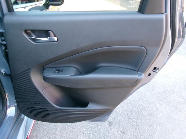 オーラ ニスモ　ＮｉｓｓａｎＣｏｎｎｅｃｔナビ　プロパイロット　ＢＯＳＥパーソナルプラスサウンド　運転席パワーシート　ステアリング・シートヒーター　アラウンドビューモニター　ドライブレコーダー　ＥＴＣ２．０（50枚目）