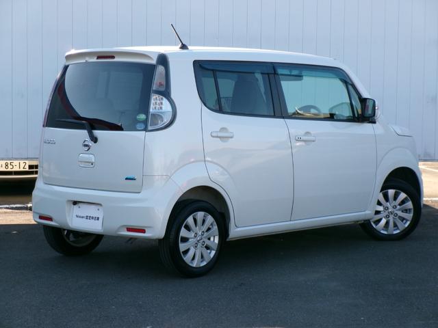 モコ ドルチェX 純正メモリーナビ バックカメラ メッキグリル バイキセノンヘッドランプ オートライト フォグランプ LEDリヤコンビランプ 専用シート地 本革巻ステアリング オートエアコン インテリジェントキー(2枚目)