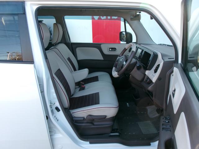 モコ ドルチェX 純正メモリーナビ バックカメラ メッキグリル バイキセノンヘッドランプ オートライト フォグランプ LEDリヤコンビランプ 専用シート地 本革巻ステアリング オートエアコン インテリジェントキー(12枚目)