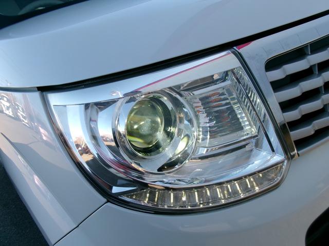 モコ ドルチェX 純正メモリーナビ バックカメラ メッキグリル バイキセノンヘッドランプ オートライト フォグランプ LEDリヤコンビランプ 専用シート地 本革巻ステアリング オートエアコン インテリジェントキー(18枚目)