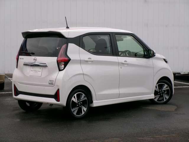 デイズ ハイウェイスター　Ｇターボプロパイロットエディション　純正メモリーナビ　プロパイロット　アラウンドビューモニター　ドライブレコーダー　　ＥＴＣ　ＵＳＢポート　ＬＥＤヘッドラン　プ　フォグランプ　オートライト　衝突軽減ブレーキ　踏み間違い防止　車線逸脱警報（2枚目）