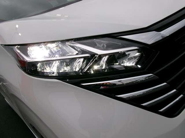 デイズ ハイウェイスター　Ｇターボプロパイロットエディション　純正メモリーナビ　プロパイロット　アラウンドビューモニター　ドライブレコーダー　　ＥＴＣ　ＵＳＢポート　ＬＥＤヘッドラン　プ　フォグランプ　オートライト　衝突軽減ブレーキ　踏み間違い防止　車線逸脱警報（18枚目）