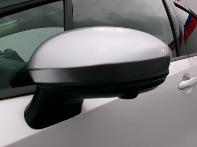 オーラ オーテック　スポーツスペック　純正メモリーナビ　アラウンドビューモニター　ステアリング　シートヒーター　インテリジェントルームミラー　運転席パワーシート　専用チューニングコンピューター　専用サスペンション　パフォーマンスダンパー（56枚目）