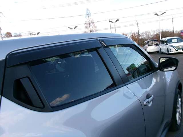 �v���X�`�b�N�o�C�U�[�B�J�V���A�J�H������ɂ������C���o���܂��B