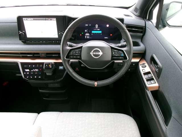 サクラ Ｇ　ＮｉｓｓａｎＣｏｎｎｅｃｔナビ　プロパイロット　アラウンドビューモニター　１５インチアルミホイール　寒冷地仕様　ステアリングシートヒーター　プレミアムインテリアパッケージ　ＬＥＤヘッドランプ　ＥＴＣ（4枚目）