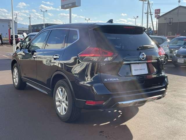 エクストレイル 2.0 20S 2列車 4WD ナビTV/バックカメラ/社外LEDライト(5枚目)