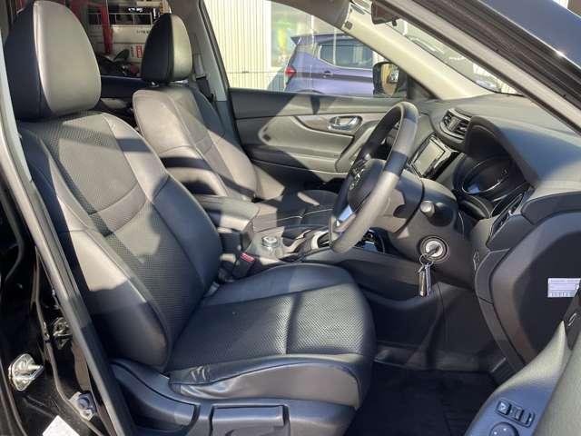 エクストレイル 2.0 20S 2列車 4WD ナビTV/バックカメラ/社外LEDライト(8枚目)