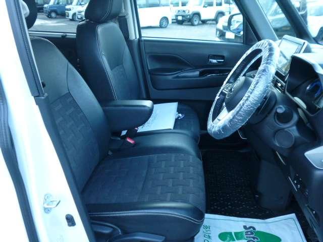 デリカミニ T プレミアム 純正ナビ・フルセグ・ETC(9枚目)