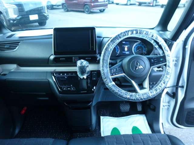 デリカミニ T プレミアム 純正ナビ・フルセグ・ETC(11枚目)