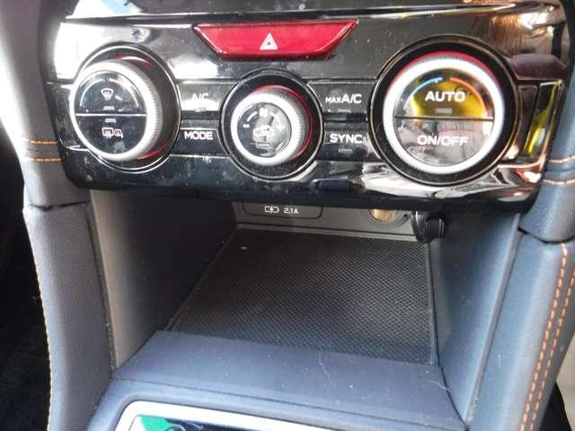 XV 2.0e-L アイサイト エアコン フルタイム4WD スマートキー&プッシュスタート キーレス イモビライザー ABS サイドエアバッグ VDC エアバッグ アイドリングストップ 助手席エアバッグ パワーステアリング アルミ(11枚目)