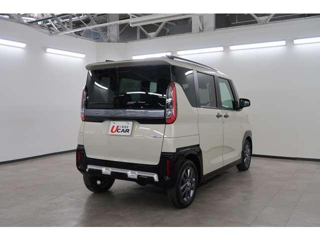 デリカミニ Ｔ　プレミアム　禁煙　社有車　９型ナビ　全方位　両側電動（6枚目）