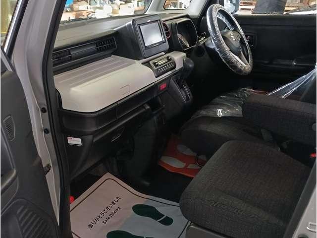 スペーシア ハイブリッドＧ　スマートキー・プッシュスタート　イモビライザー　エネチャージ　ベンチＳ　Ｗエアバッグ　横滑り防止装置付　ＡＡＣ　エアバック　フルフラットシート　リモコンキー　ＰＳ　ＡＢＳ　サイドカーテンエアバック（11枚目）