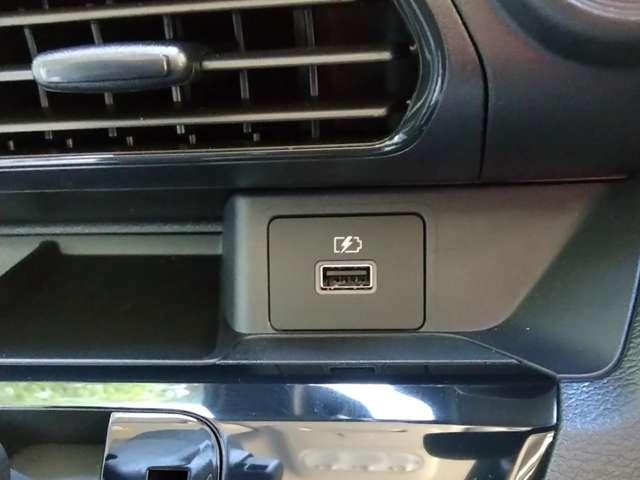 ｅＫワゴン Ｇ　スマートキー・　シートヒータ　前後誤発進抑制機能　横滑り防止機能　４ＷＤ　スマートキー　バックカメラ　ベンチシート　アイドリングストップ（13枚目）