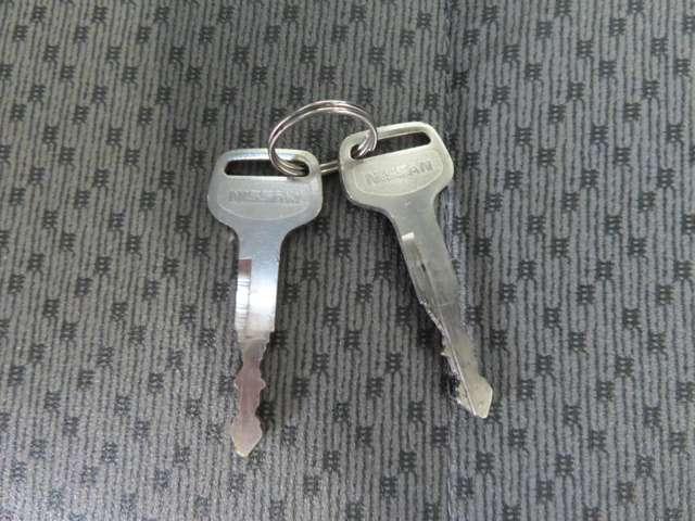 ＮＴ１００クリッパートラック ＤＸ　三方開　Ｗエアバッグ　運転席エアバック　ＰＳ　４ＷＤ　エアコンパワステ　ＡＢＳ　寒冷地仕様（18枚目）