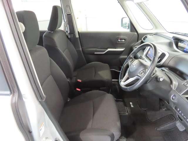 デリカD:2 ハイブリッドMZ 全方位カメラパッケージ メモリーナビ 衝突軽減装置 両側自動ドア コーナーセンサー クルコン アイドリングストップ アルミホイール シートヒーター スマートキー バックカメラ ETC メモリーナビ(4枚目)