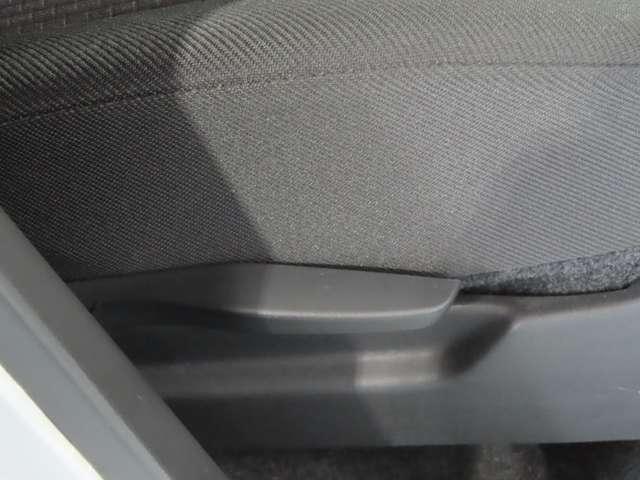 デリカD:2 ハイブリッドMZ 全方位カメラパッケージ メモリーナビ 衝突軽減装置 両側自動ドア コーナーセンサー クルコン アイドリングストップ アルミホイール シートヒーター スマートキー バックカメラ ETC メモリーナビ(8枚目)